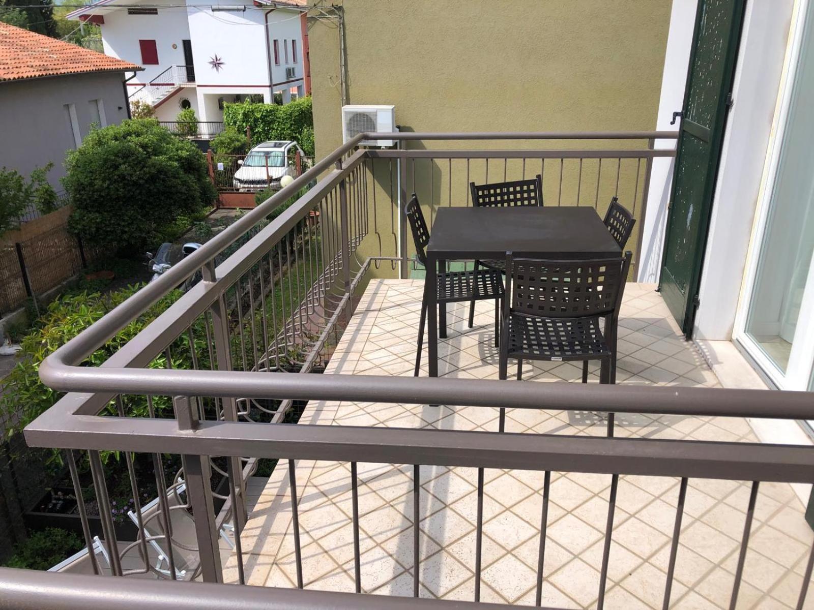 Pasubio Quattro Apartment Bardolino Bagian luar foto